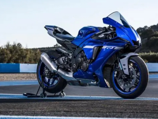 Inilabas ni Yamaha ang 2025 R1 at R1m, na may mga spoiler ng carbon fiber, na -upgrade ang mga sumisipsip ng shock at preno